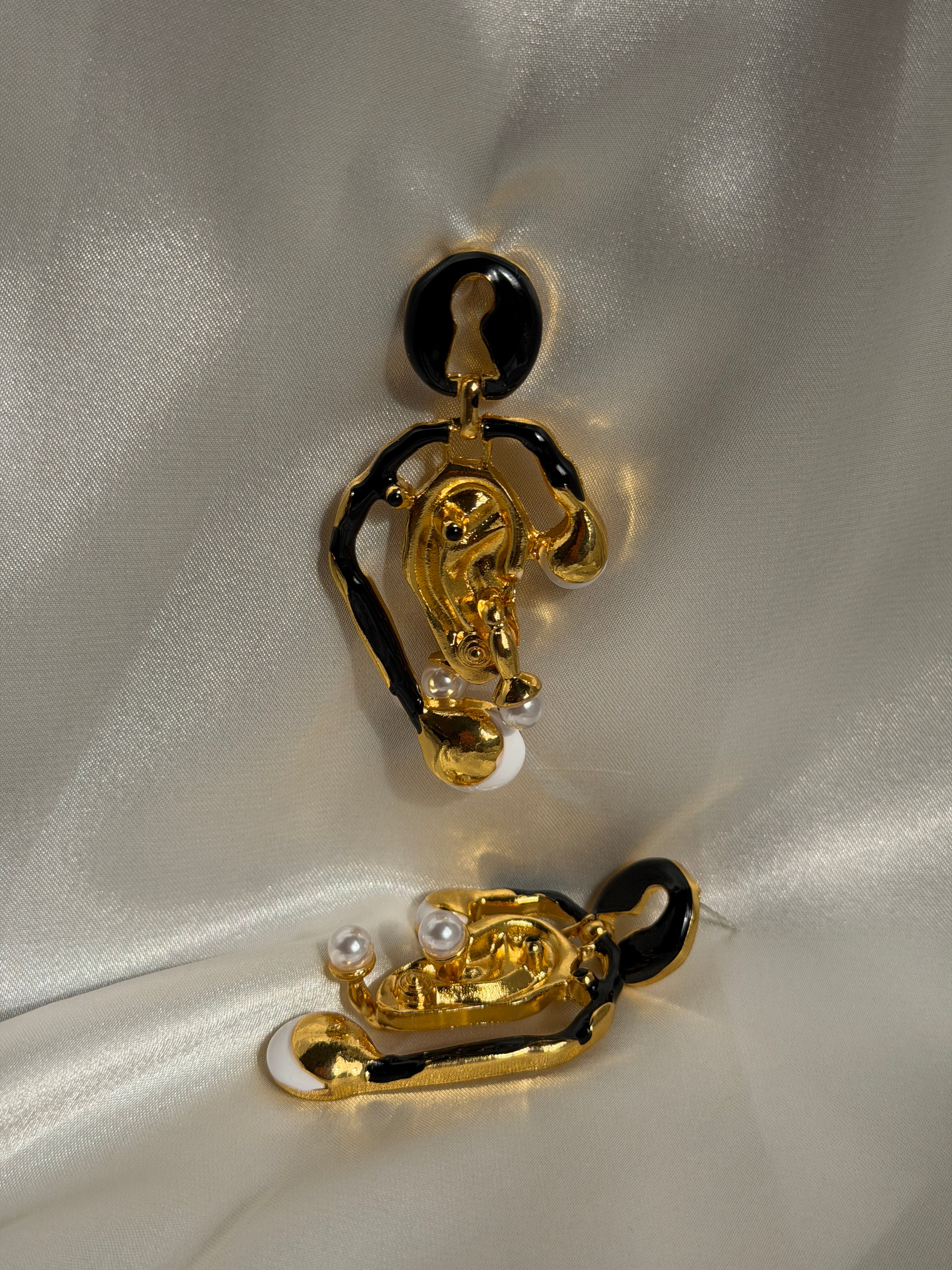 The Wisp Earring