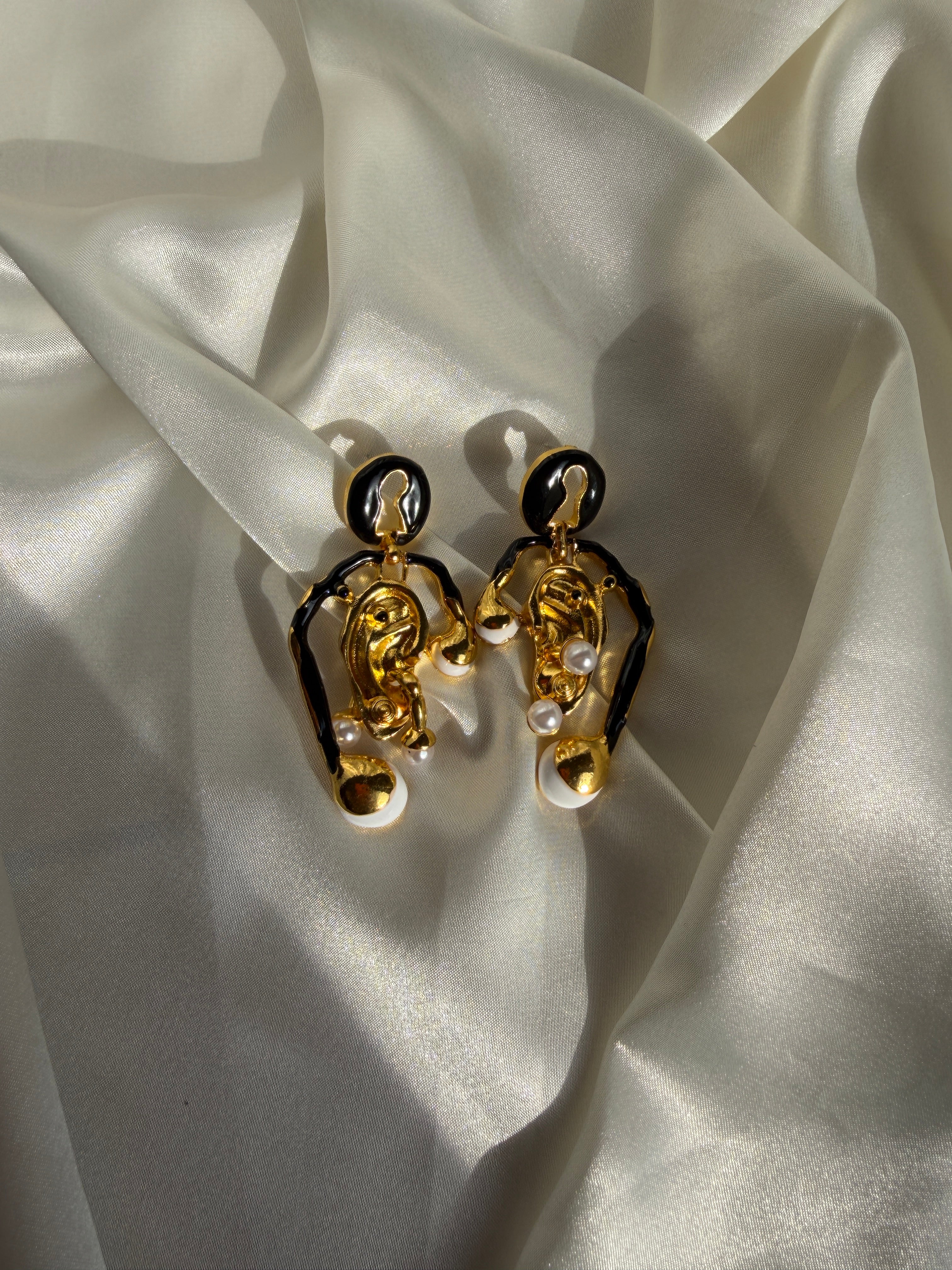 The Wisp Earring