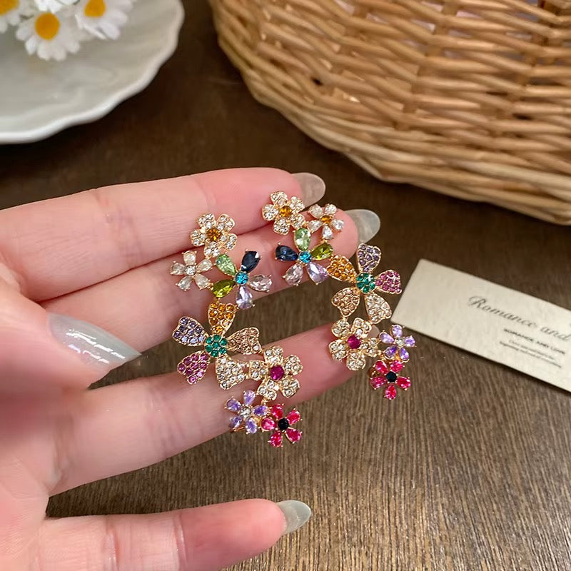 Flora Radiance Earrings & Pendant Set