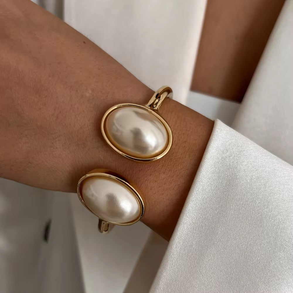 Opaline Cuff