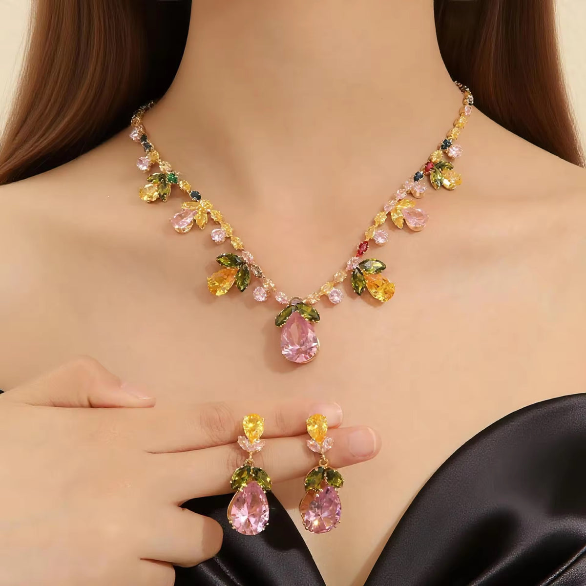 Blooming Jewel Necklace & Earrings Set