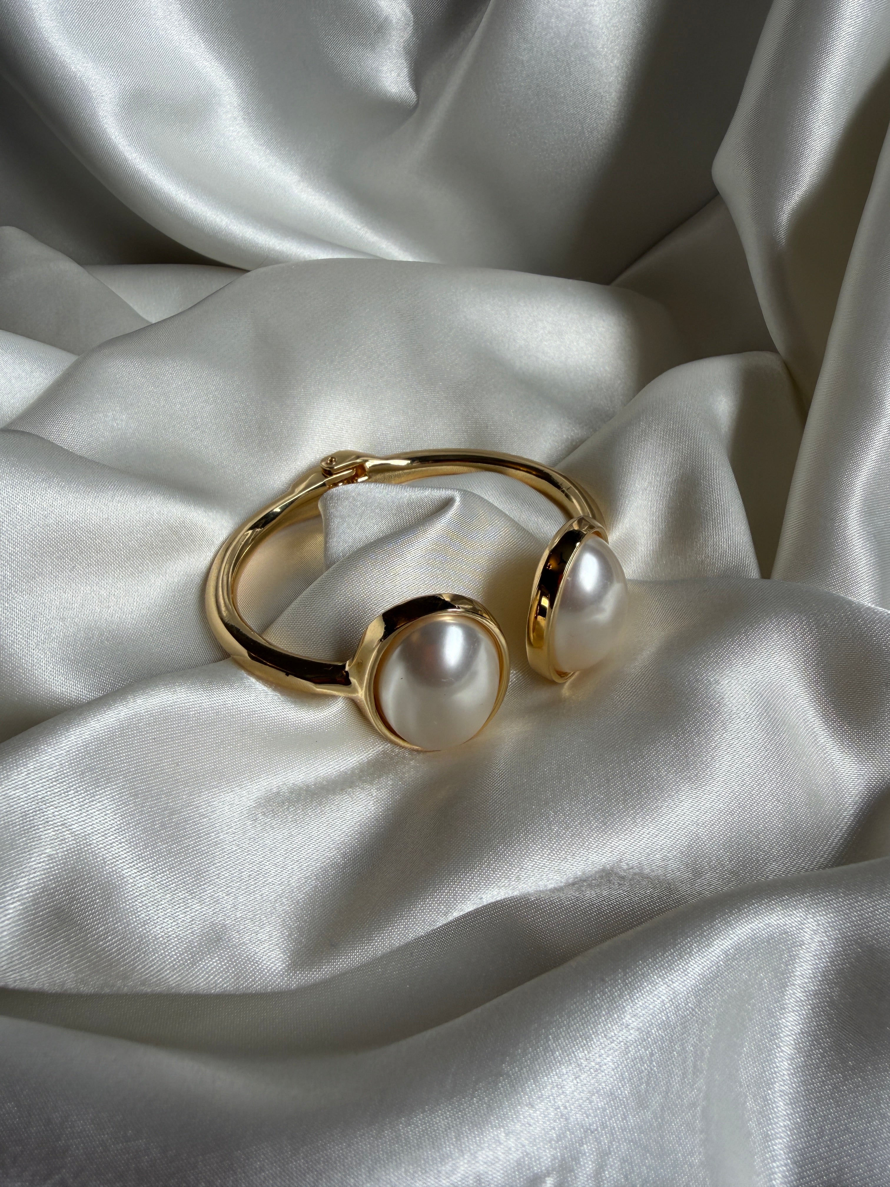 Opaline Cuff