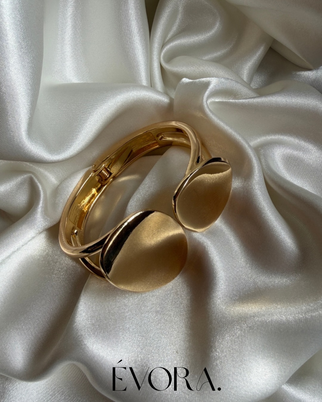 Sculpted Dual-Disc Gold Cuff