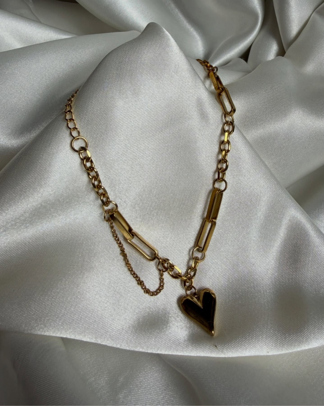 Heartline Link Necklace