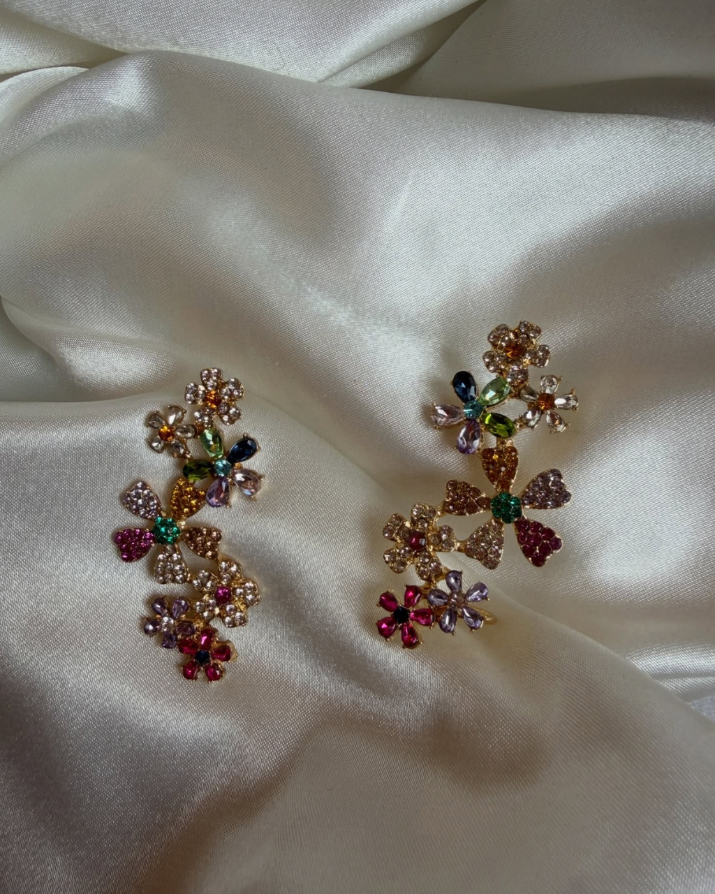 Flora Radiance Earrings & Pendant Set