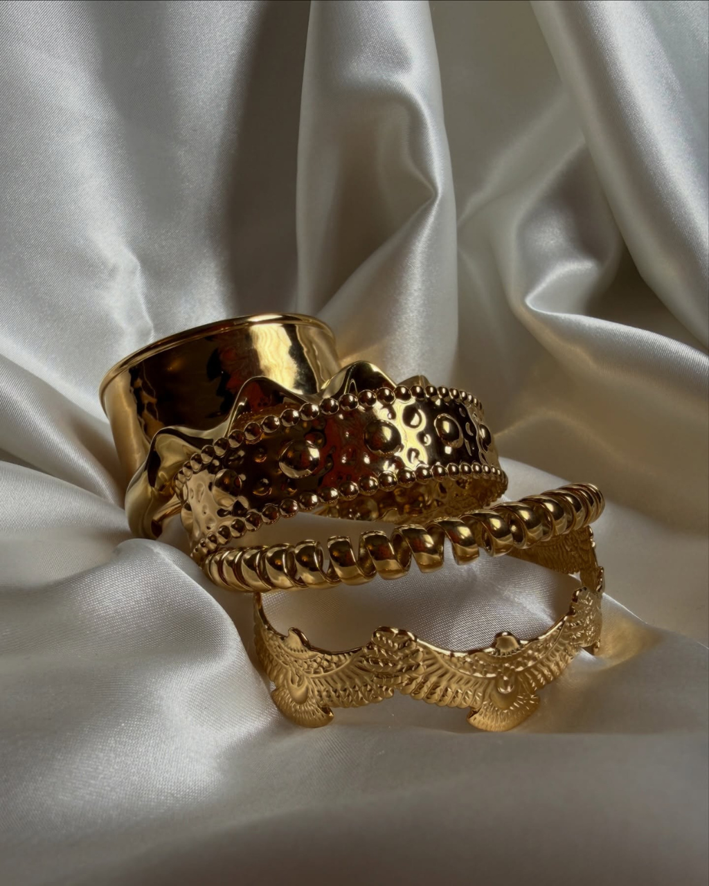 Golden Sculpt Cuff Set