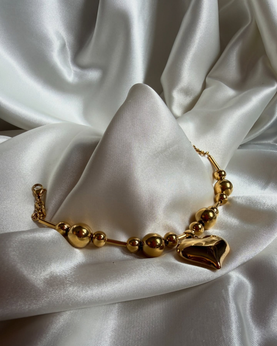 Luxe Heart Bead Bracelet