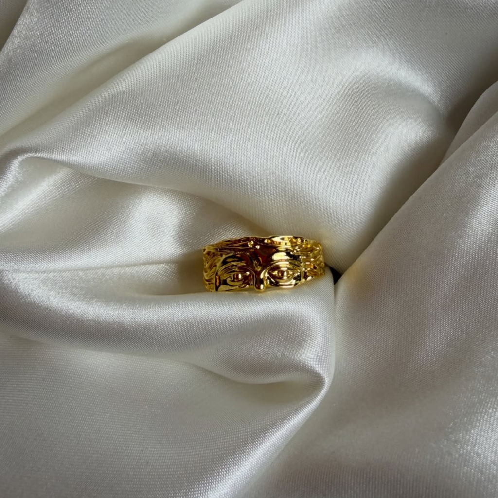 Leo Luxe Lion Ring