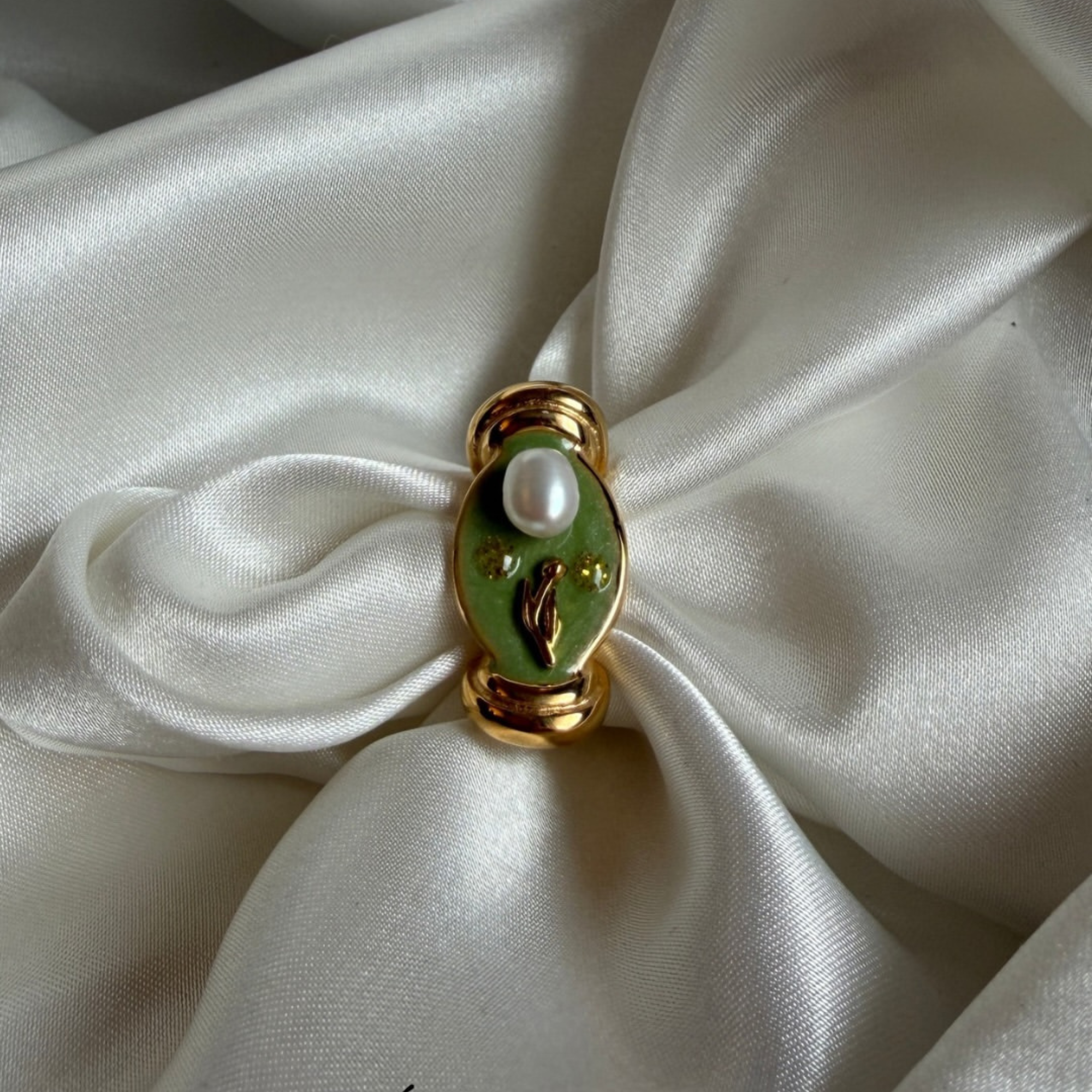 Verdant Pearl Ring